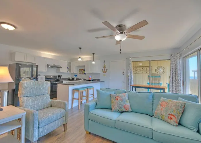 Living The Dream 2 Bedroom Ocean View Cozy Gulf Shores
