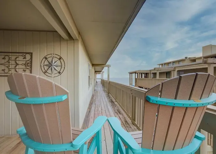 Living The Dream 2 Bedroom Ocean View Cozy *