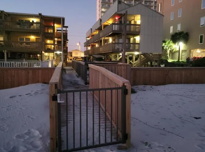Living The Dream 2 Bedroom Ocean View Cozy Gulf Shores