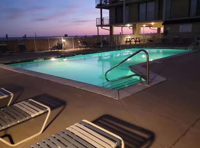 Apartment Living The Dream 2 Bedroom Ocean View Cozy