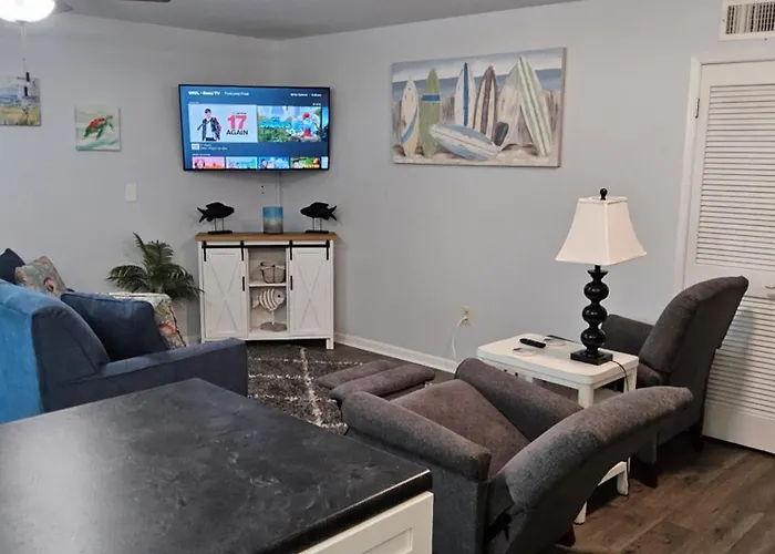 Living The Dream 2 Bedroom Ocean View Cozy Apartment